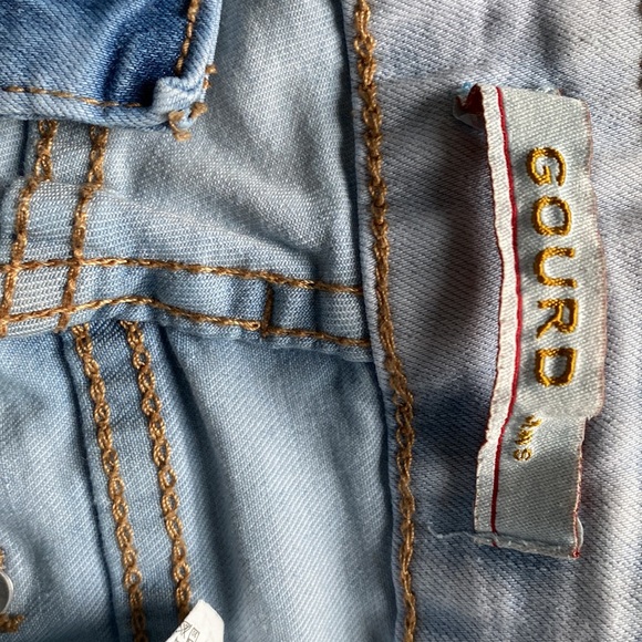 Light wash skinny with zippers - Picture 3 of 5